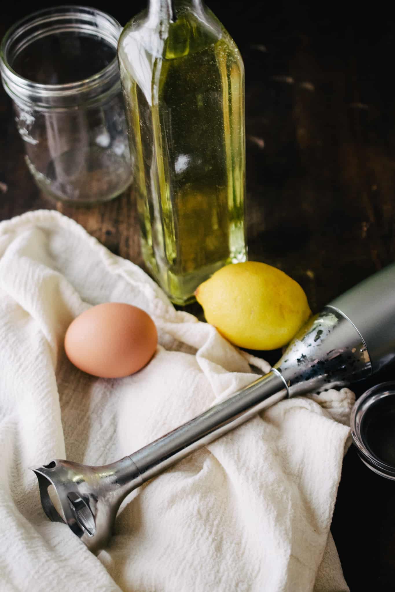 immersion blender, egg, oil, lemon juice to make homemade mayonnaise