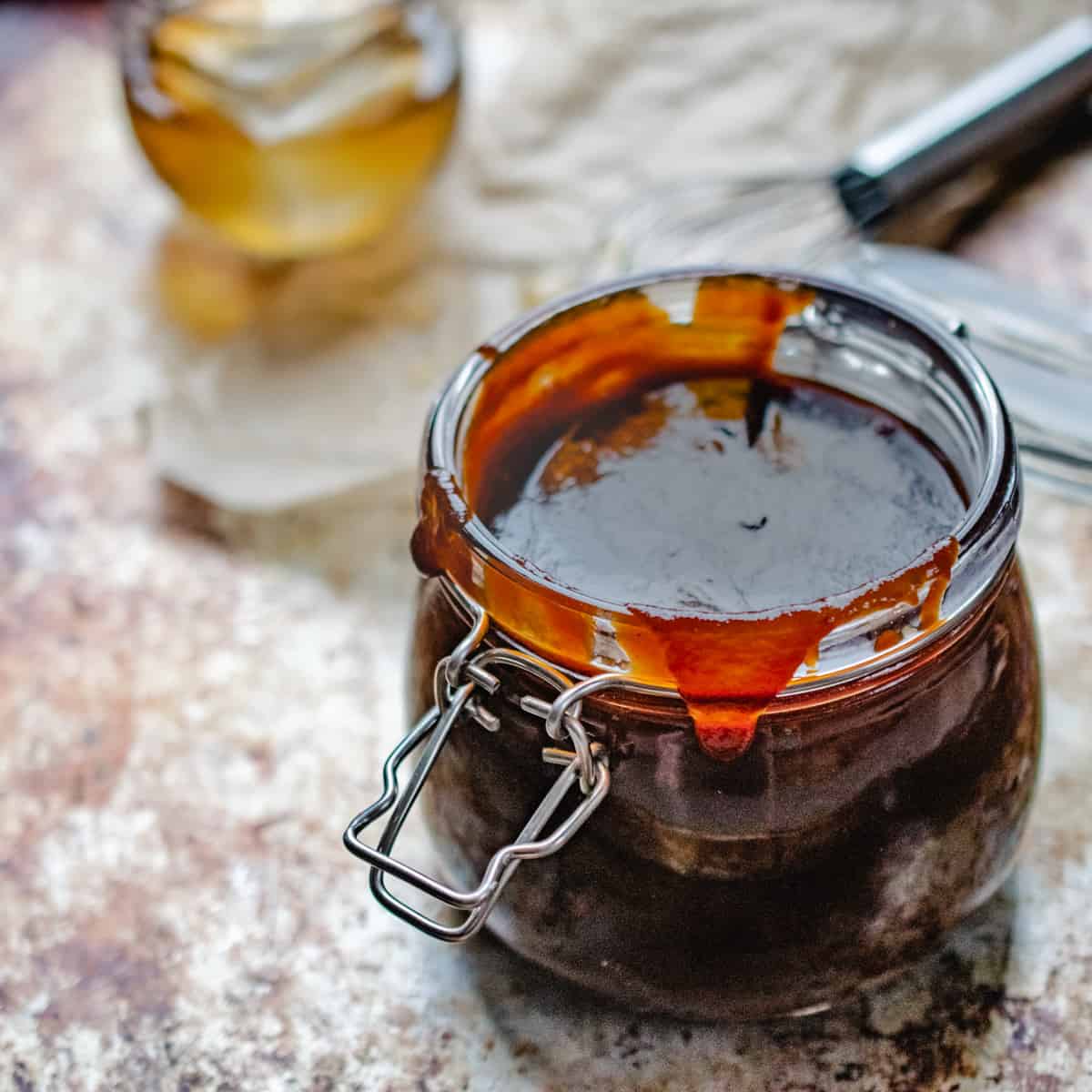 Honey bourbon bbq sauce