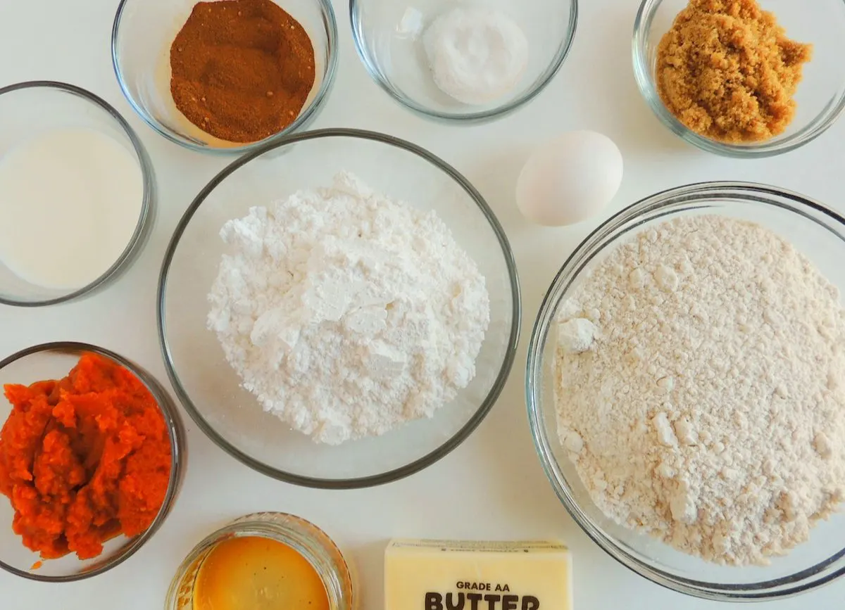 Butter, flour, brown sugar, cinnamon, cloves, nutmeg, ginger, baking soda, salt, pumpkin puree, egg, milk, and vanilla extract.